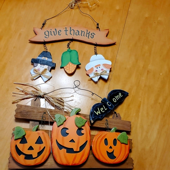 Darice Other - Fall theme hanging signs, set of 2